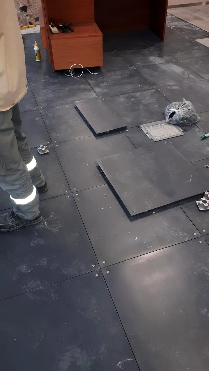 Raised Floor Installation